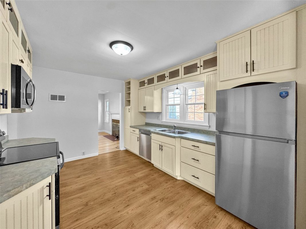 1305 Hoover Avenue, Eau Claire WI 54701 - Residential house for sale - MLS #1604669 - image24