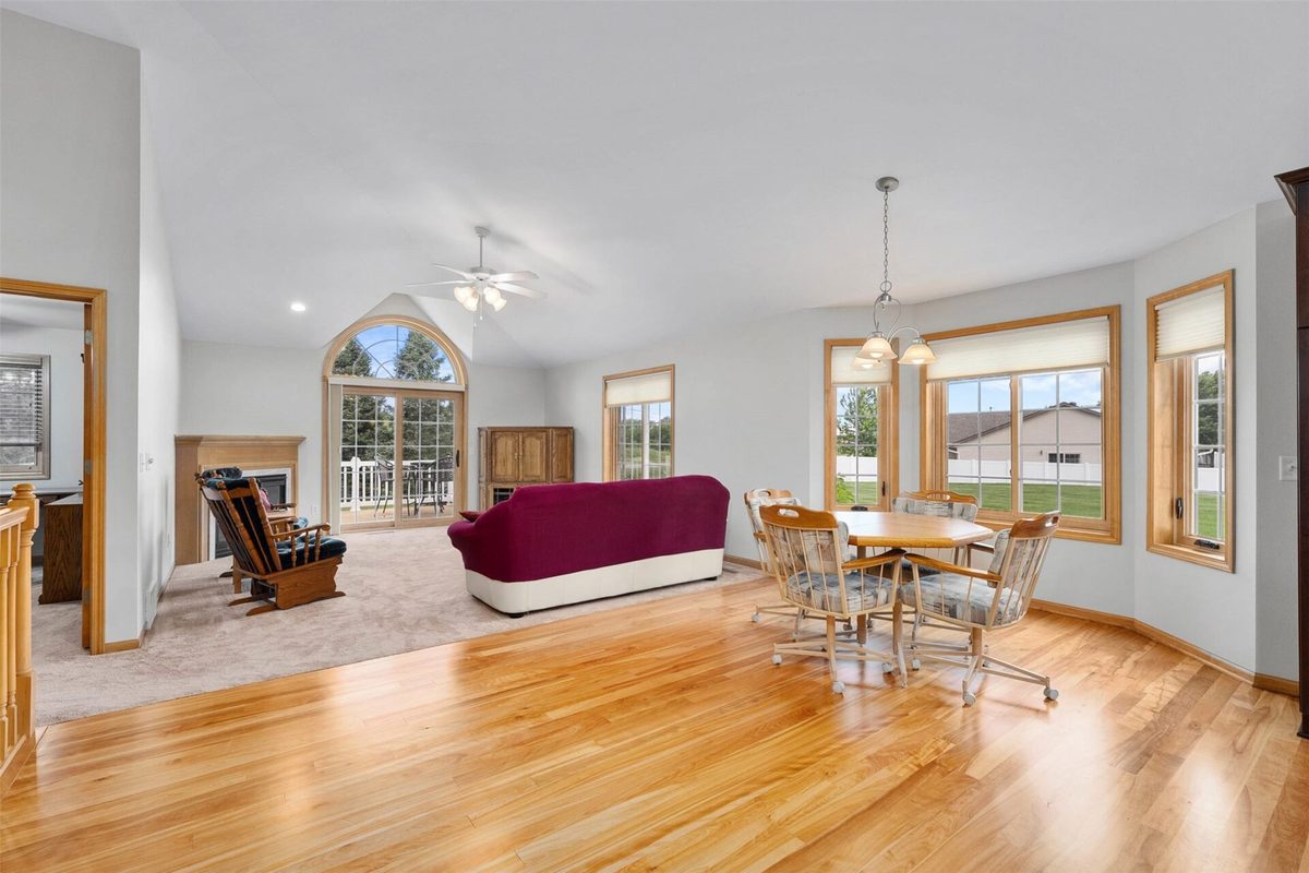 4274 Mill Ridge Circle, Eau Claire WI 54703 - Residential house for sale - MLS #1602413 - image11