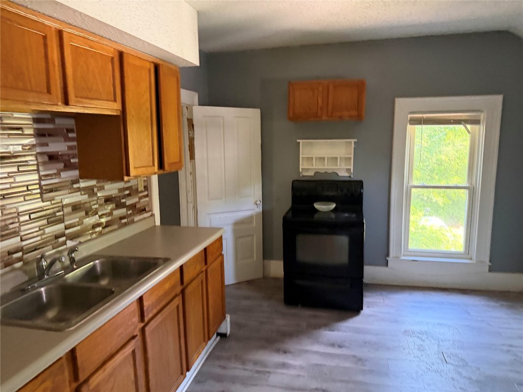 216 Ferry Street, Eau Claire WI 54703 - ResidentialIncome house for sale - MLS #1602061 - image11
