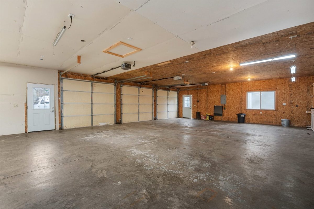 N5353 Thornapple Road, Ladysmith, WI