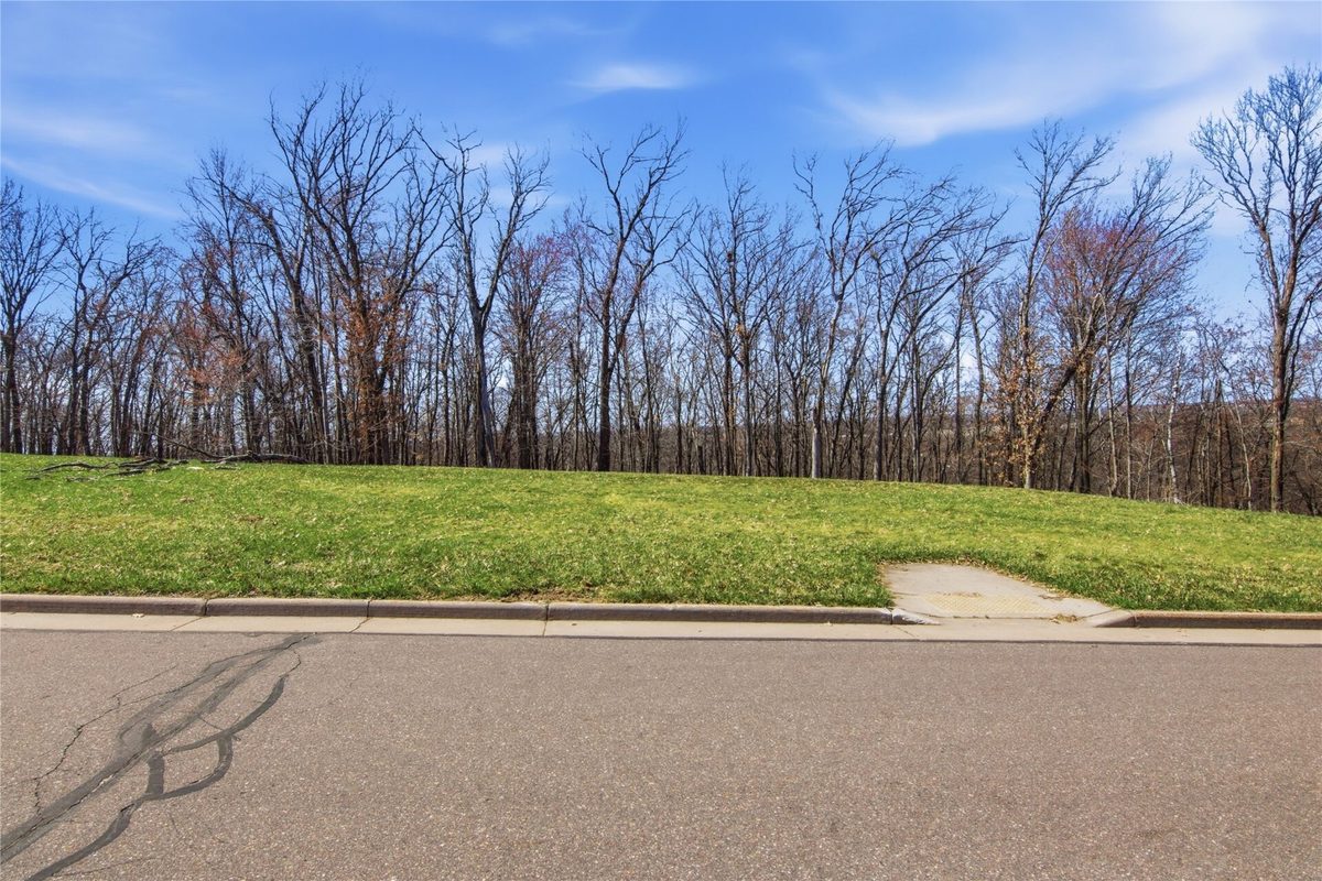 2710 33rd Avenue, Eau Claire, WI — photo 3