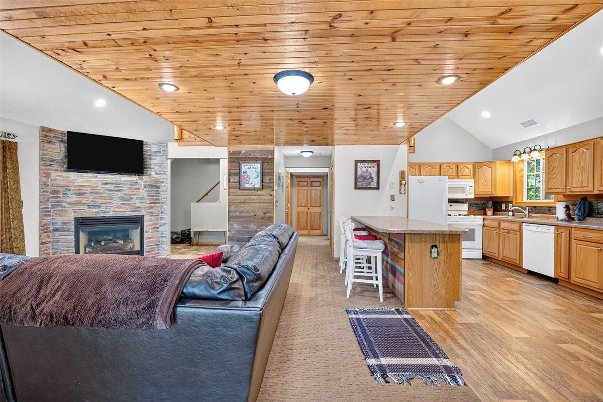 22760 Elbow Lake Road, Siren WI 54872 - Residential house for sale - MLS #1604567 - image18