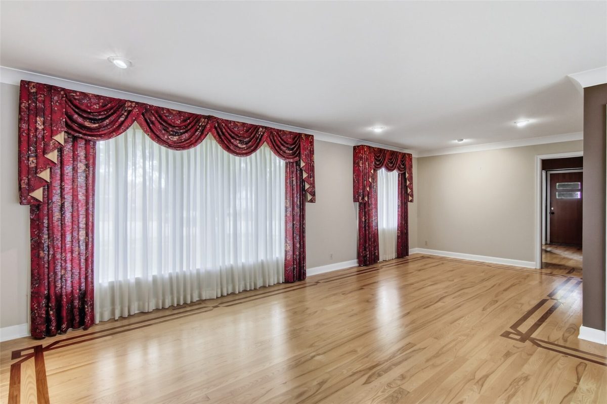 404 MacArthur Avenue, Eau Claire WI 54701 - Residential house for sale - MLS #1605519 - image2