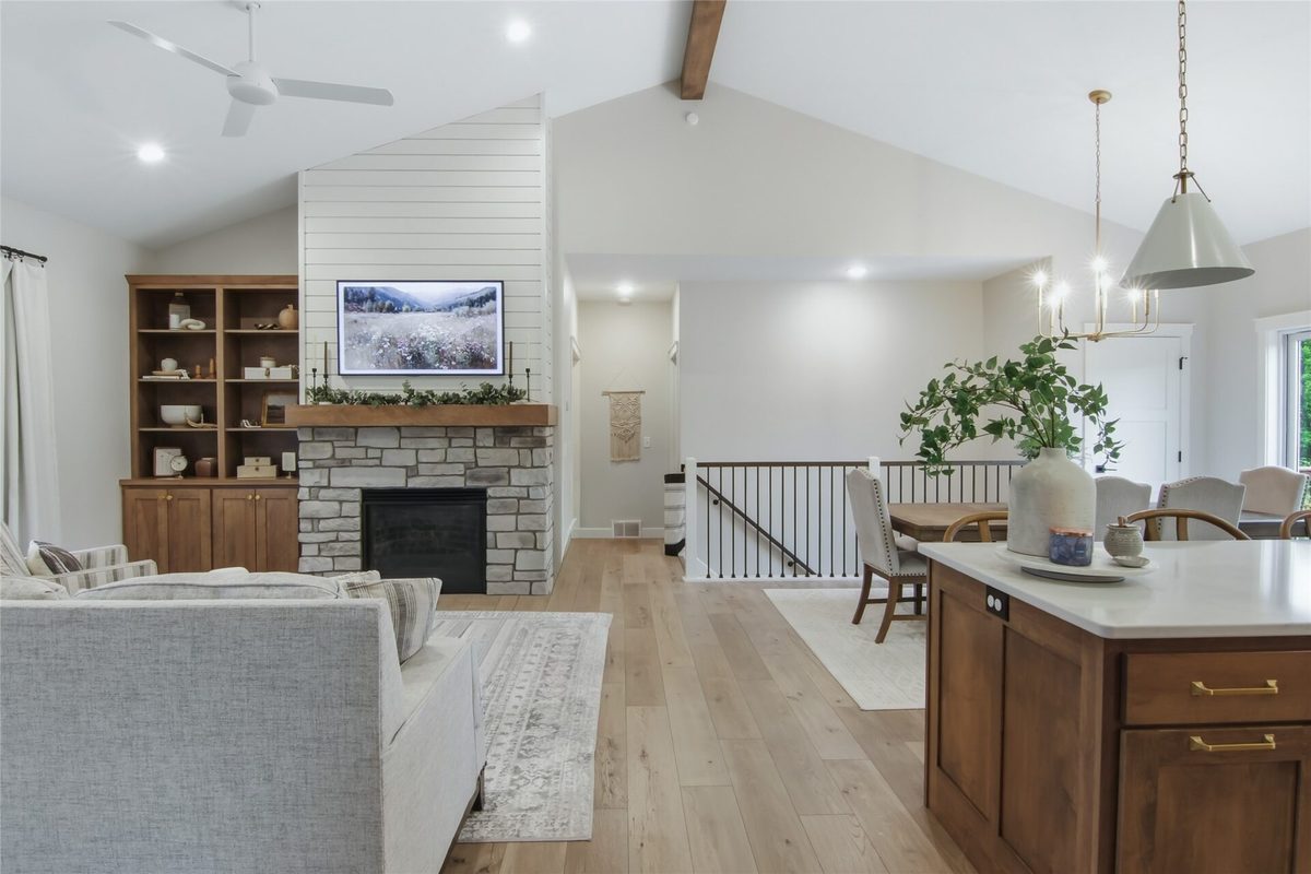 8777 Cottonwood Circle, Eau Claire WI 54701 - Residential house for sale - MLS #1602741 - image8