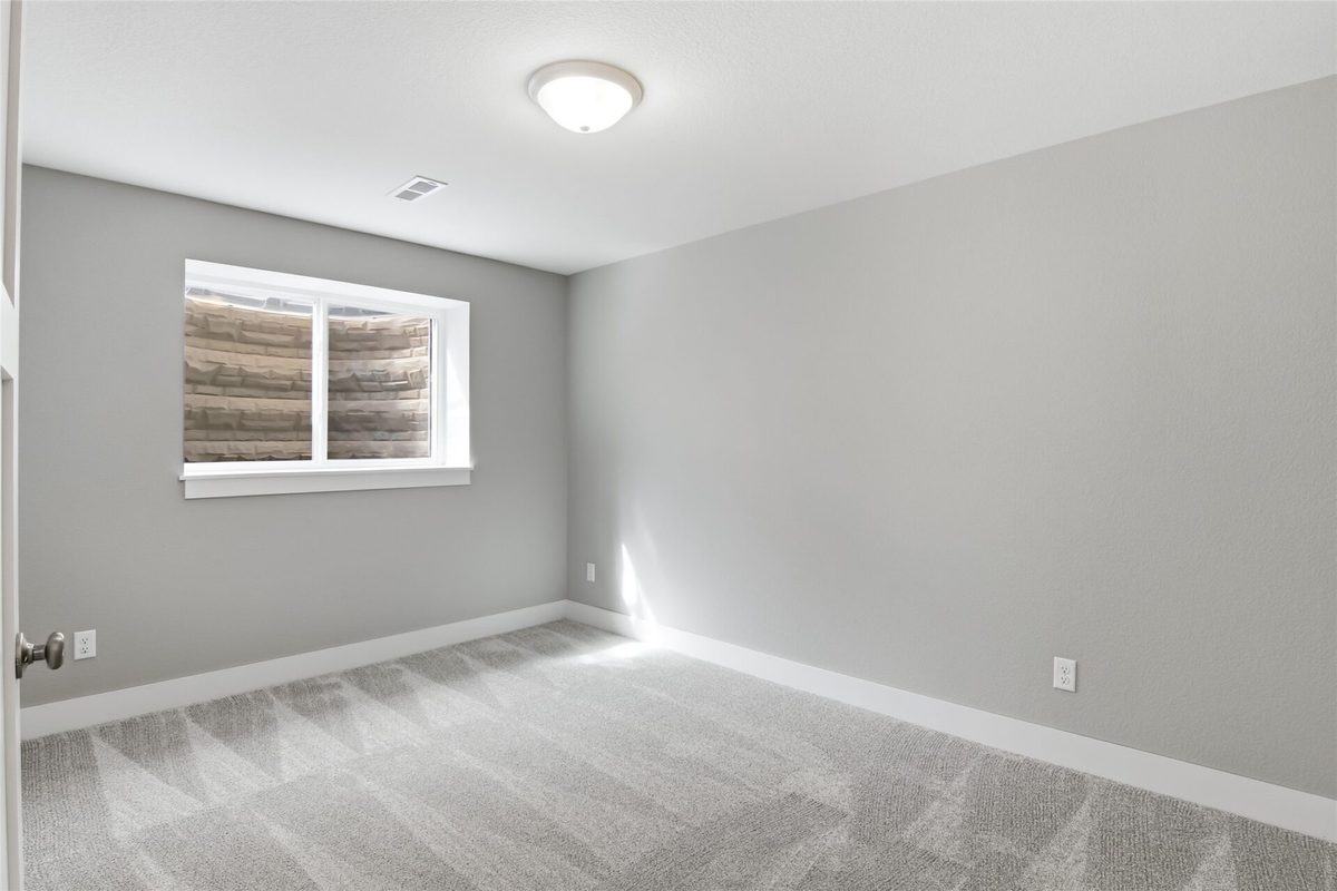 3729 Crest Ridge Court, Eau Claire, WI