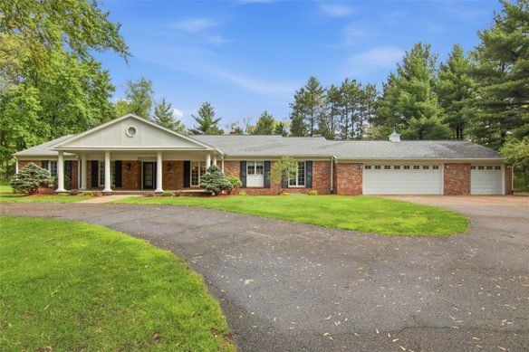 3750 Rimridge Road, Eau Claire WI 54701 - Residential house for sale - MLS #1601262 - image1