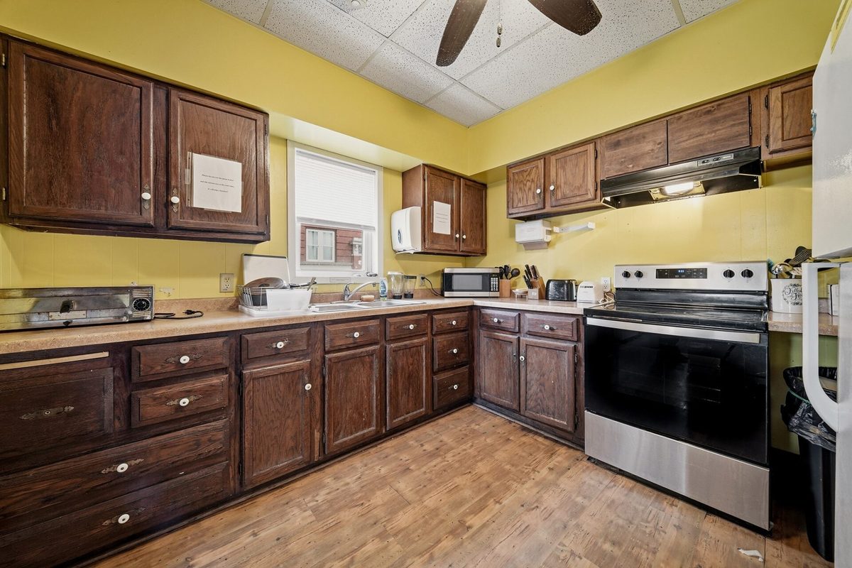678 Wisconsin Street Eau Claire WI 54703 — photo 5