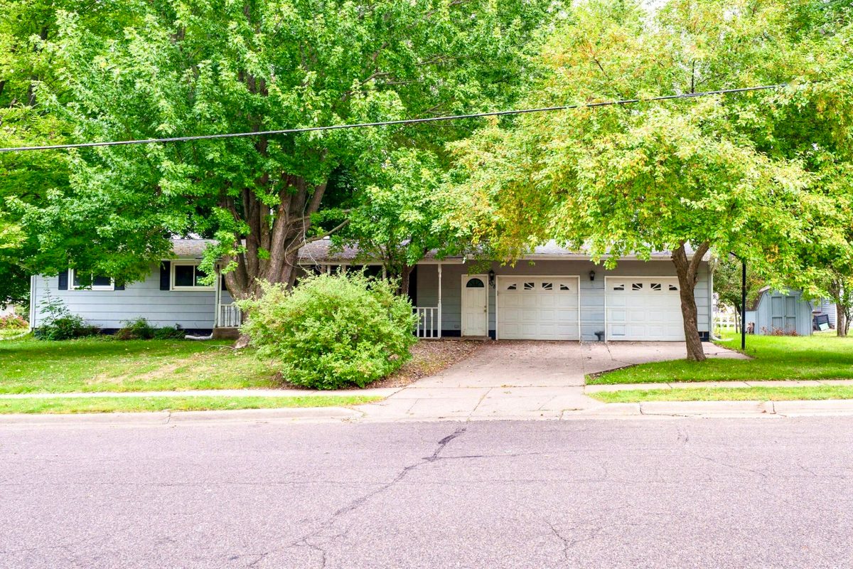 708 Wisconsin Street, Fall Creek WI 54742 - Residential house for sale - MLS #1605211 - image2