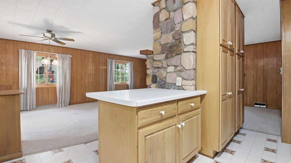 6092N West Shore Lane, Stone Lake, WI