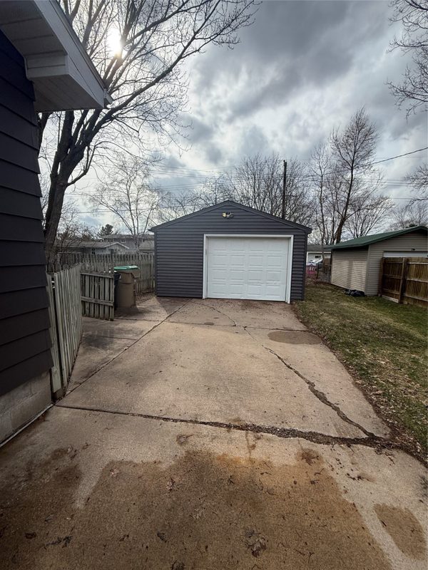 744 Wilson Street, Chippewa Falls, WI — photo 3
