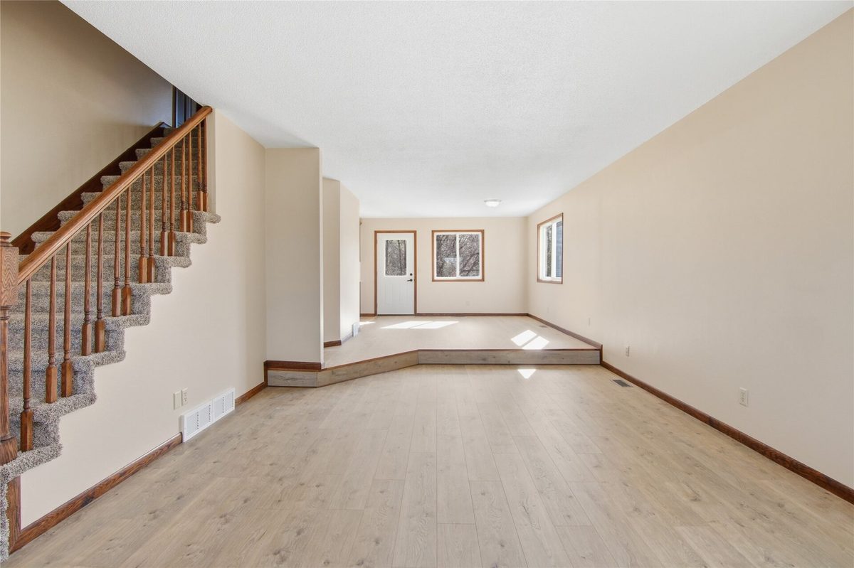 3411 Ridgeway Drive Eau Claire WI 54701 — photo 2