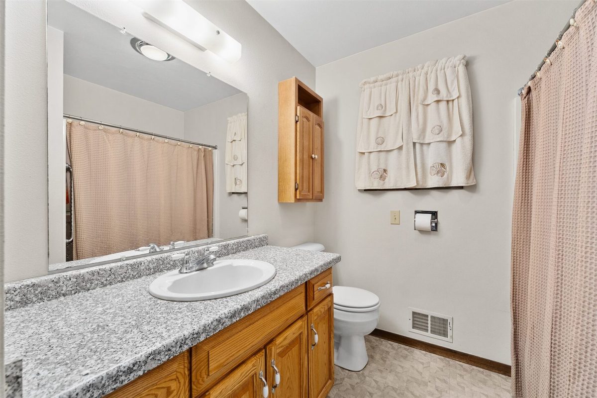 280 N 3rd Avenue, Gilman, WI