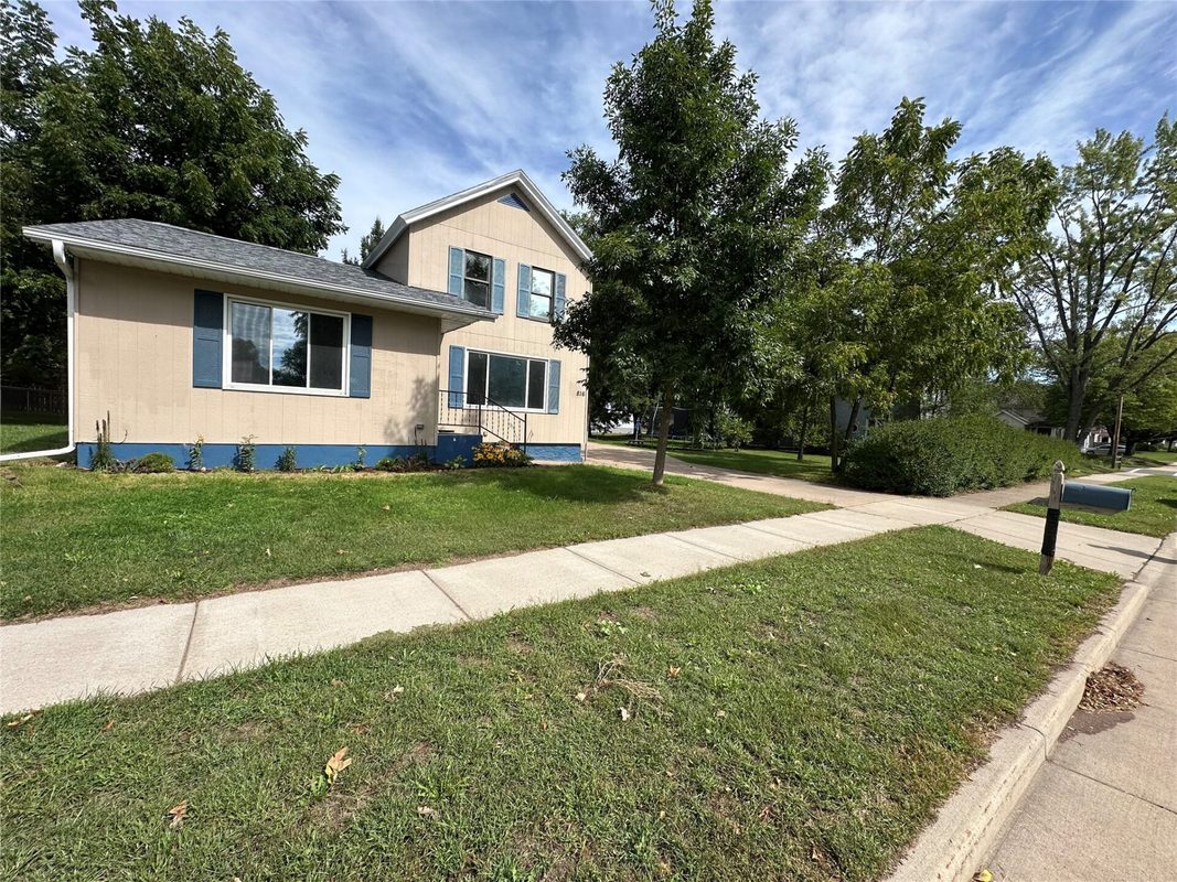 816 Elm Street, Chippewa Falls WI 54729 - Residential house for sale - MLS #1605056 - image2