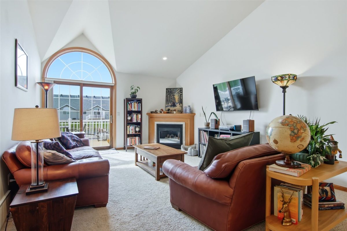 4229 Mill Ridge Circle, Eau Claire WI 54703 - Residential house for sale - MLS #1600823 - image2