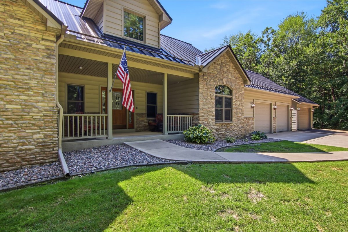 W245 Woodridge Drive, Eau Claire WI 54701 - Residential house for sale - MLS #1602701 - image56