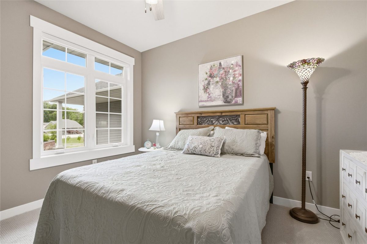 4523 Village Oaks Circle, Eau Claire WI 54701 - Residential house for sale - MLS #1602689 - image23