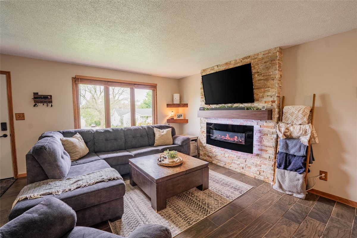 1127 5th Street, Altoona WI 54720 - Residential house for sale - MLS #1603633 - image6