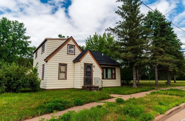 1520 9th Street Eau Claire WI 54703