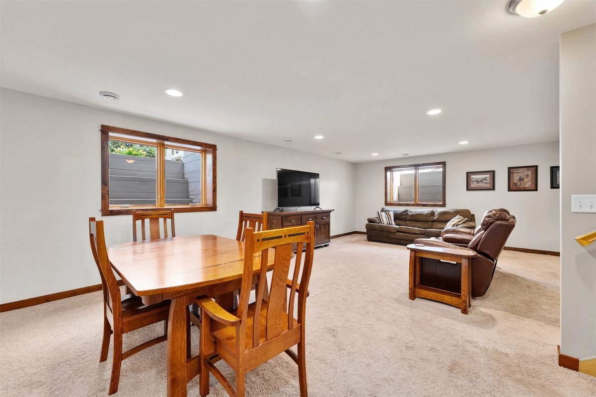 4274 Mill Ridge Circle, Eau Claire WI 54703 - Residential house for sale - MLS #1602413 - image23