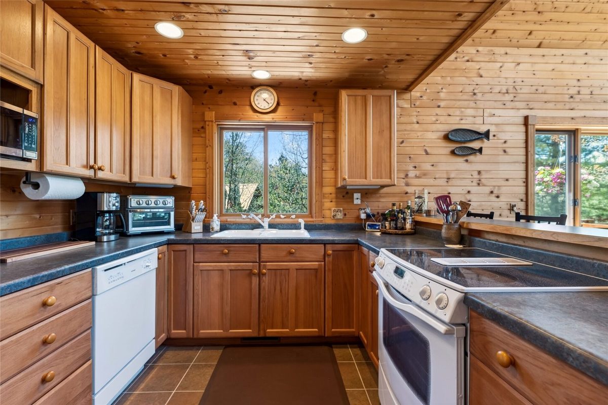 48515 N Stone Road, Barnes WI 54873 - kitchen