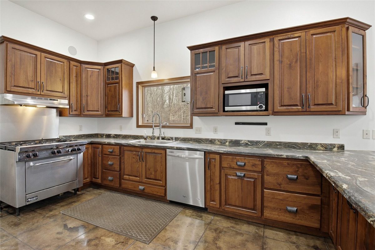 8505 257th Street, Cadott WI 54727 - Residential house for sale - MLS #1599341 - image30