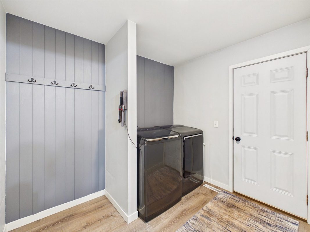 10764 August Lane, Hayward, WI