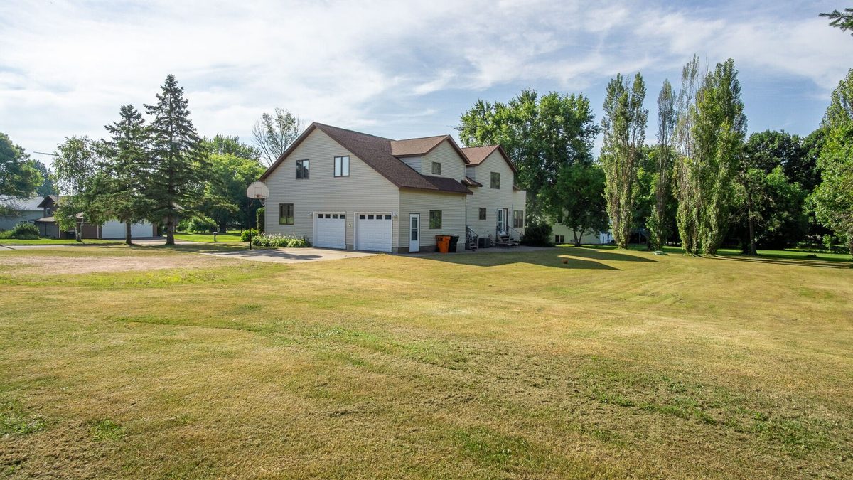 749 Madison Street, Stanley WI 54768 - Residential house for sale - MLS #1605246 - image3