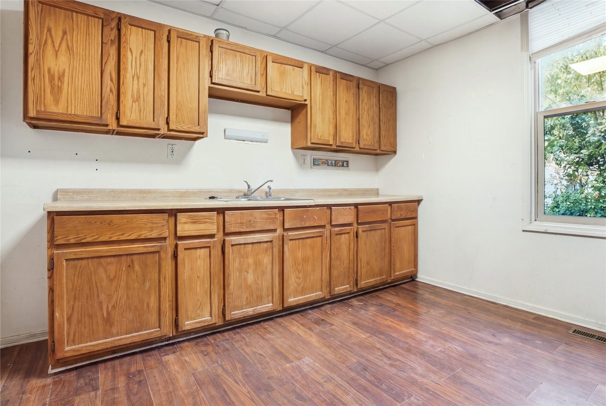 1014 Summit Street, Eau Claire WI 54703 - ResidentialIncome house for sale - MLS #1605706 - image23