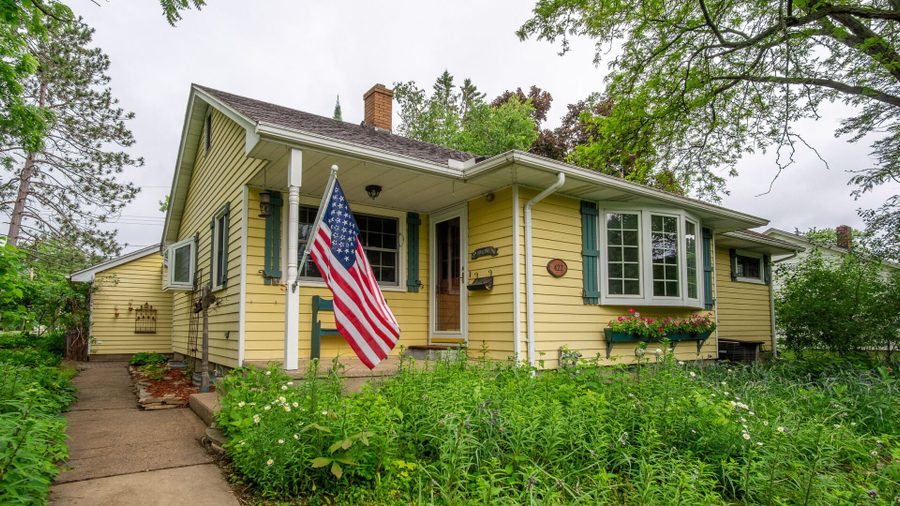 422 Central Street