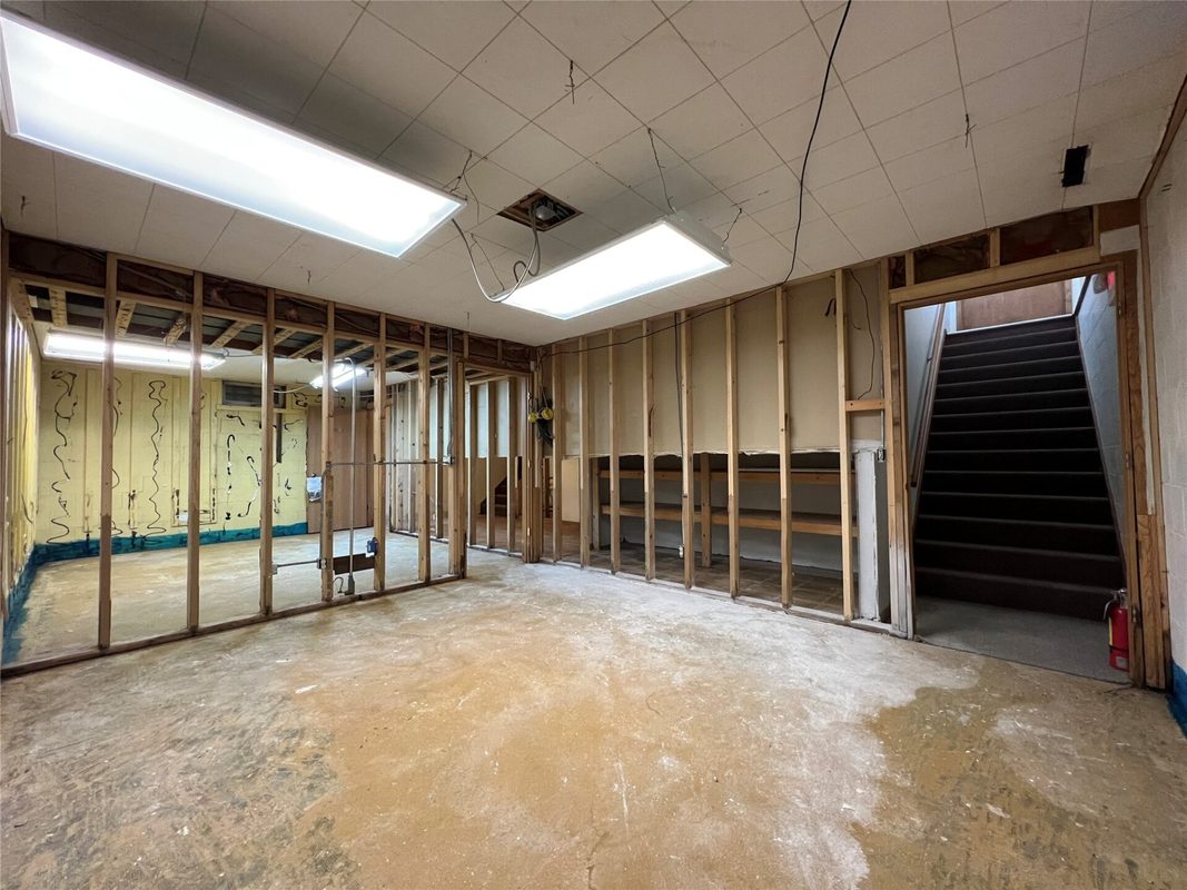 512 Bay Street, Chippewa Falls WI 54729 - CommercialSale house for sale - MLS #1600662 - image26