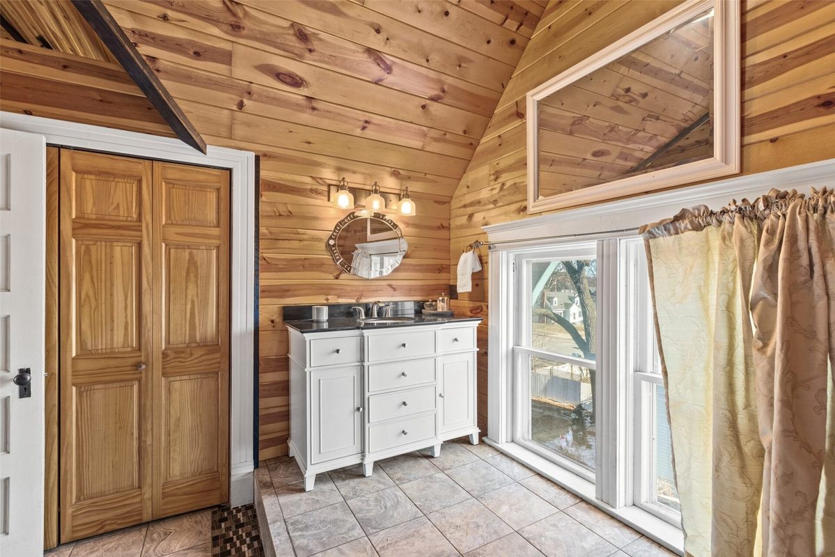 930 3rd Avenue, Eau Claire WI 54703 - Residential house for sale - MLS #1599112 - image40