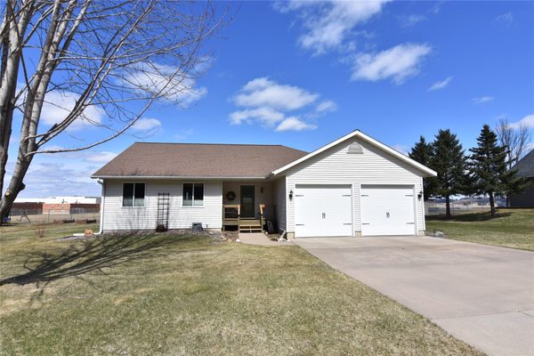 711 8th Avenue Bloomer WI 54724 — photo 1