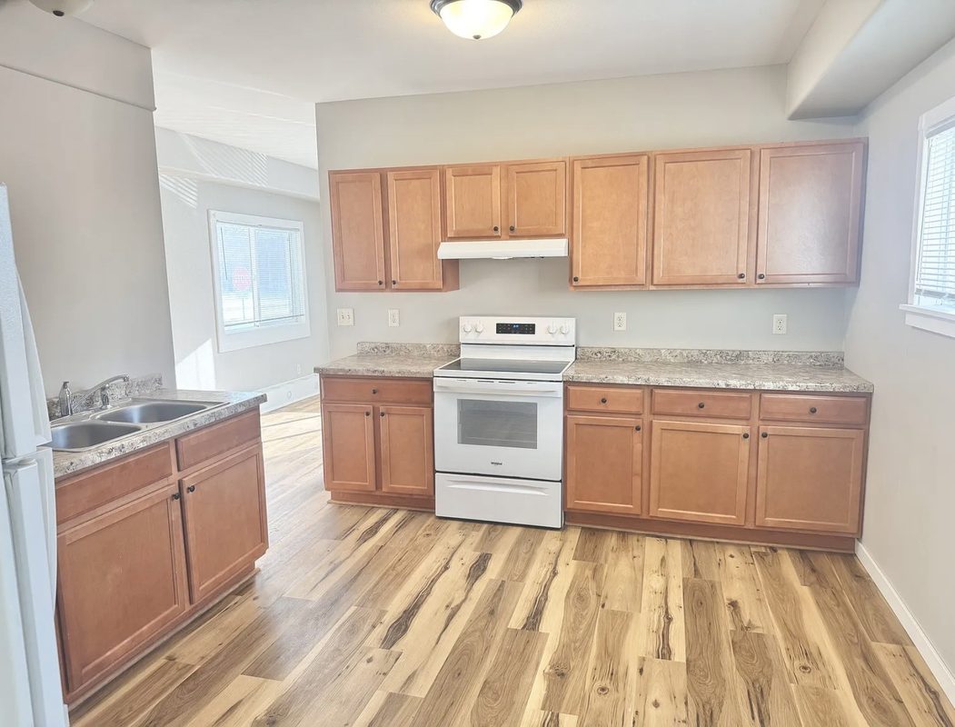 508 Ferry Street 1,2,3,4, Eau Claire, WI — photo 2