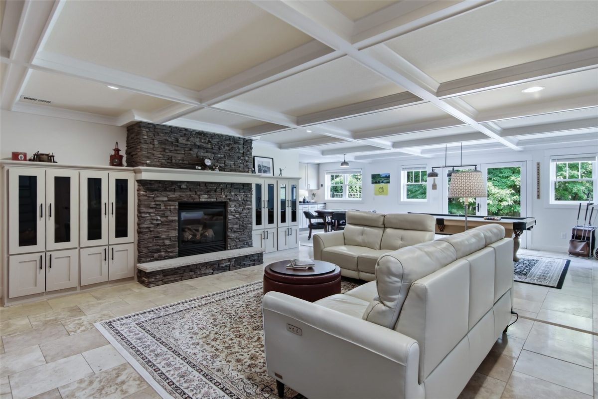 4338 Heritage Drive, Eau Claire, WI