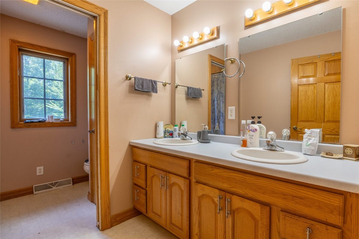 W8259 Summit Avenue, Ladysmith WI 54848 - Residential house for sale - MLS #1602863 - image11