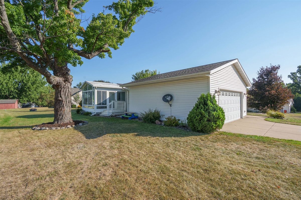 104 Southridge Court, Cadott WI 54727 - Residential house for sale - MLS #1604602 - image8