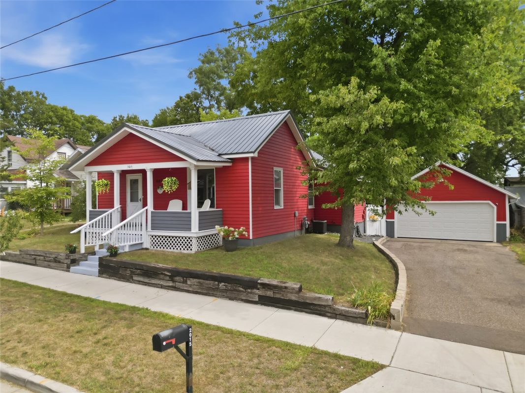 2015 4th Street, Eau Claire WI 54703 - Residential house for sale - MLS #1604335 - image3