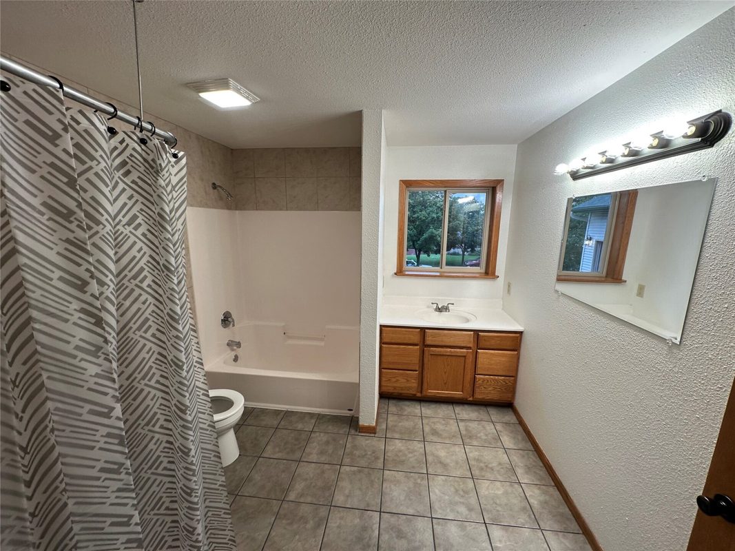 2610 Mont Claire Road, Eau Claire WI 54703 - Residential house for sale - MLS #1605294 - image11