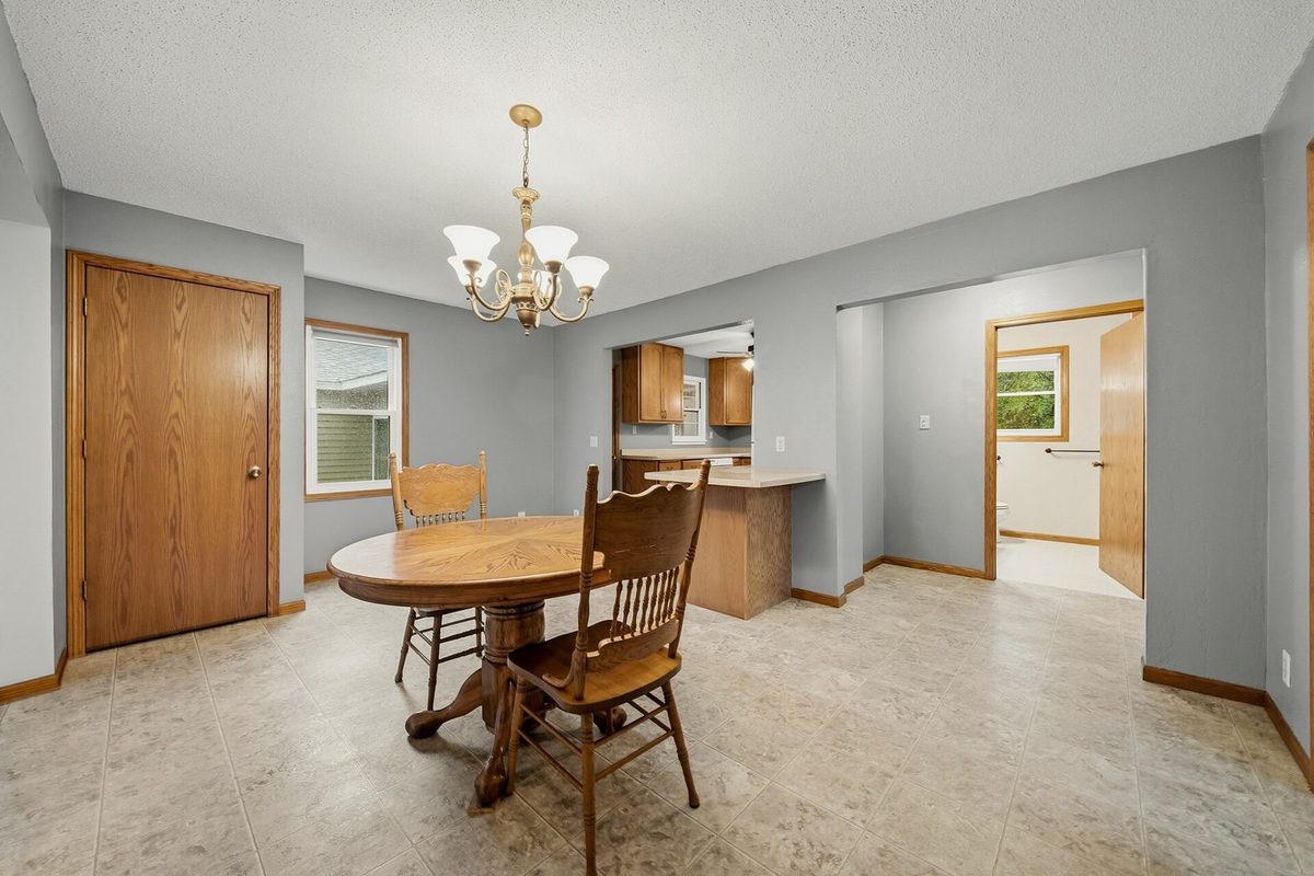 1213 Ervin Road, Eau Claire, WI — photo 16