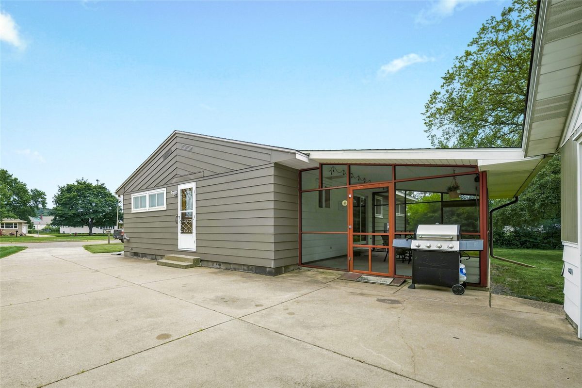 1602 Drury Court, Eau Claire WI 54703 - Residential house for sale - MLS #1602937 - image4