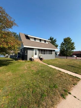 121 N River St, Spooner WI 54801 - Residential house for sale - MLS #1604276 - image1