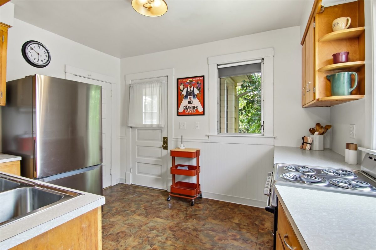 1113 Belmont Avenue, Eau Claire WI 54701 - Residential house for sale - MLS #1603312 - image6