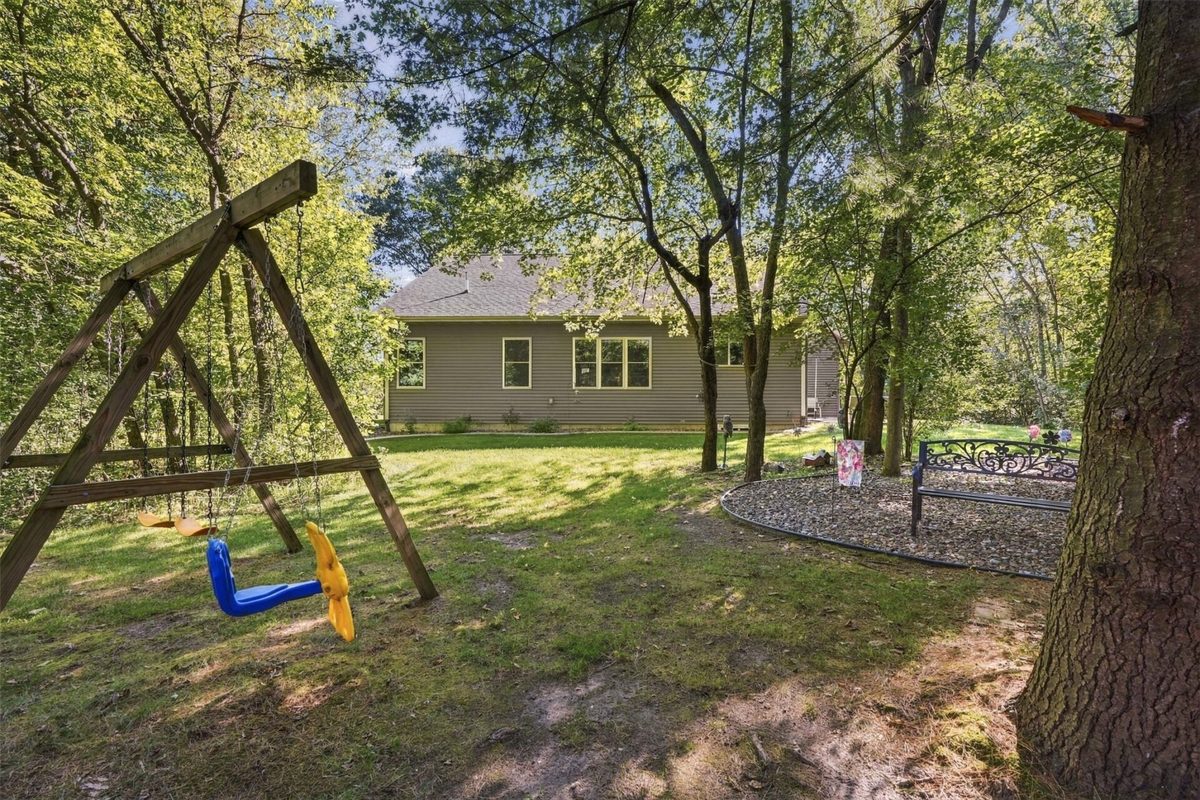 1904 Deblene Lane, Eau Claire WI 54703 - Residential house for sale - MLS #1606176 - image54