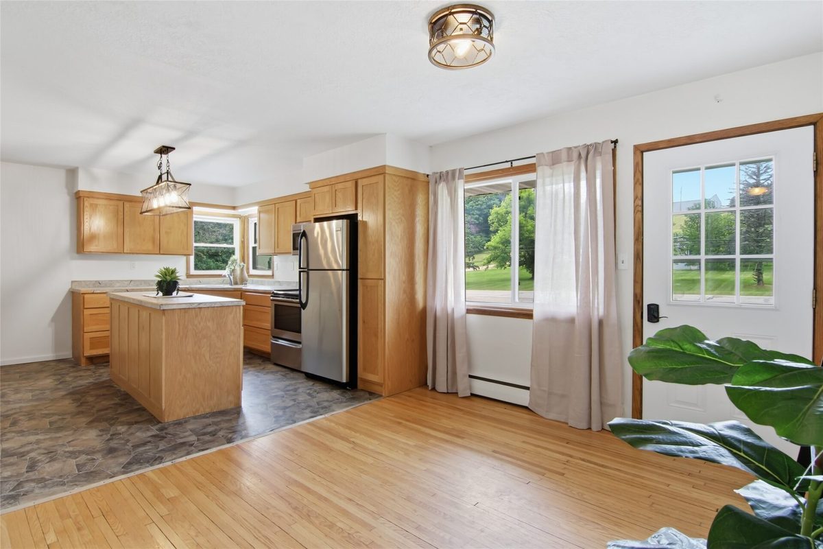 W7377 US Highway 10, Ellsworth WI 54011 - Residential house for sale - MLS #1602049 - image9