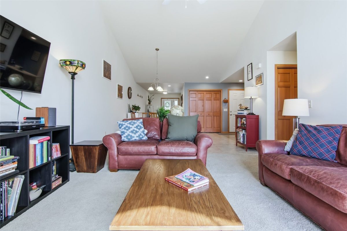 4229 Mill Ridge Circle, Eau Claire WI 54703 - Residential house for sale - MLS #1600823 - image4