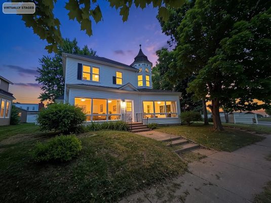 9 4th Avenue Shell Lake WI 54871