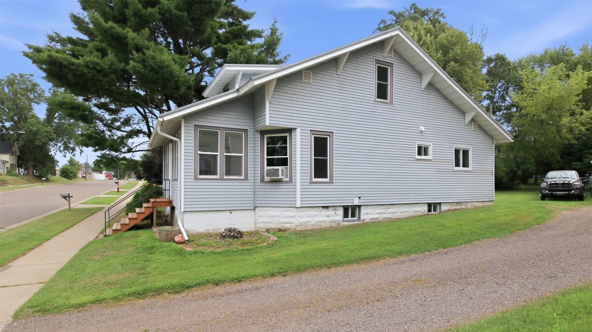 329 Washington Street, Stanley WI 54768 - Residential house for sale - MLS #1604501 - image3