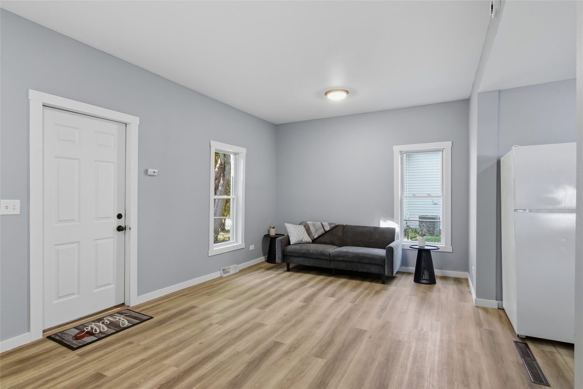 2015 2nd Street, Eau Claire WI 54703 - Residential house for sale - MLS #1605608 - image3