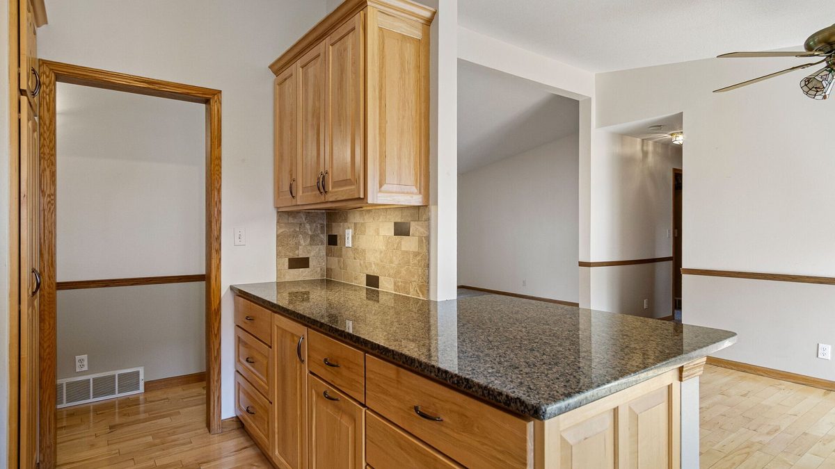 5211 Hamilton Avenue Eau Claire WI 54701 — photo 14