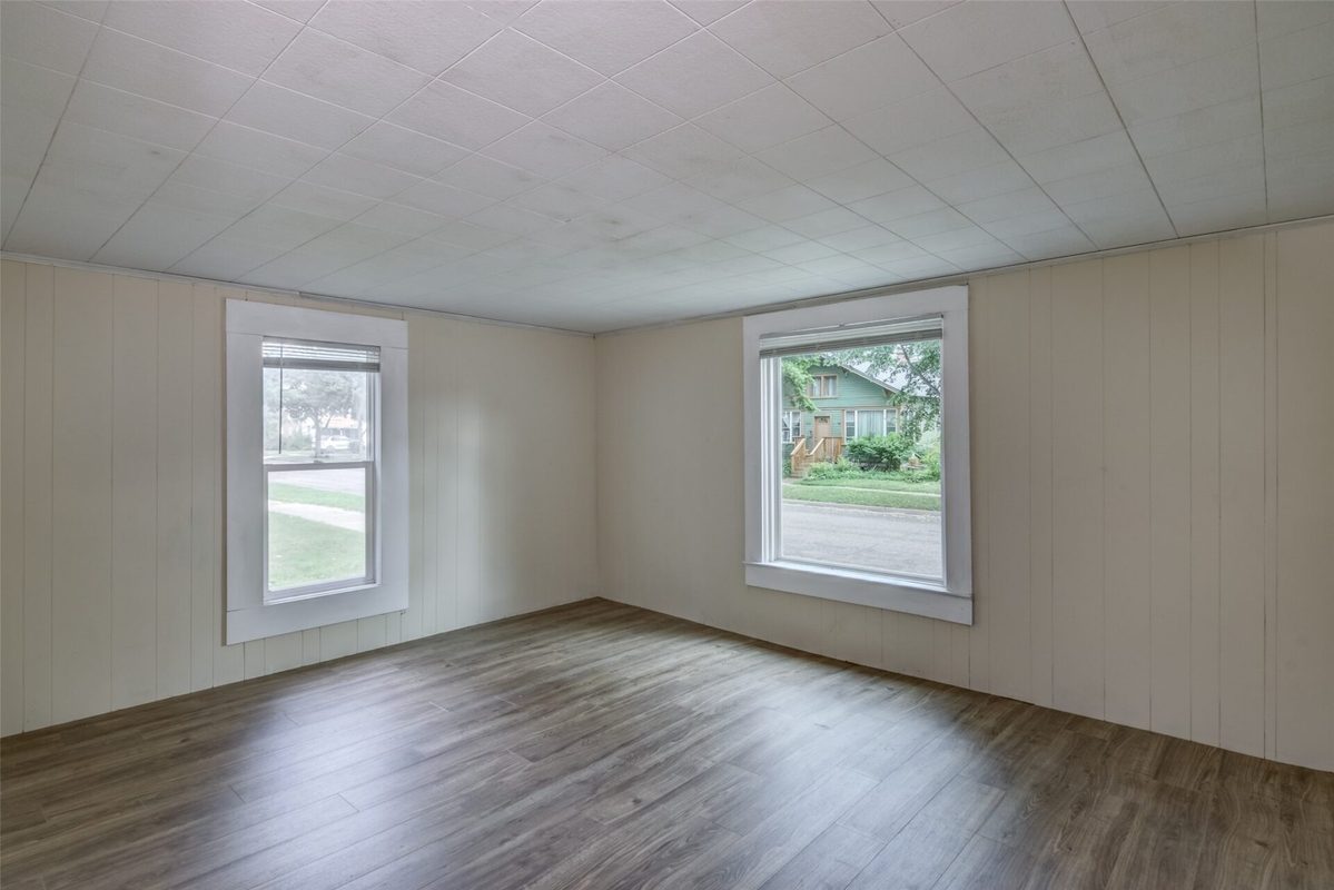 317 Stanley Street, Chippewa Falls WI 54729 - Residential house for sale - MLS #1603481 - image2